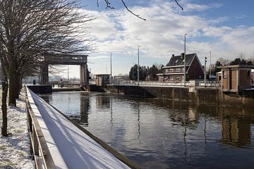 Denderbelle Sluis in de sneeuw, België van Imladris Images