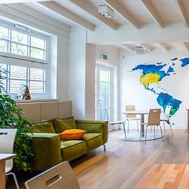 Customer photo: Worldmap in colorful watercolor by WereldkaartenShop, as wallpaper