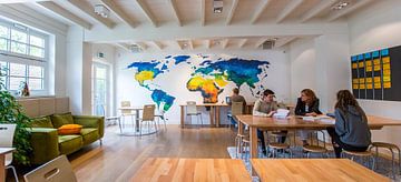 Photo de nos clients: Carte du monde en couleurs à l'aquarelle sur WereldkaartenShop