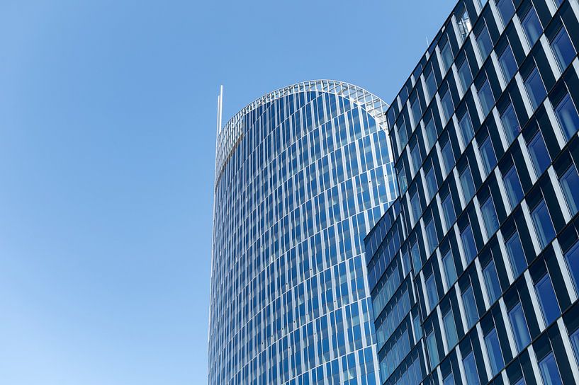 Tour Paradis Liege by Richard Wareham