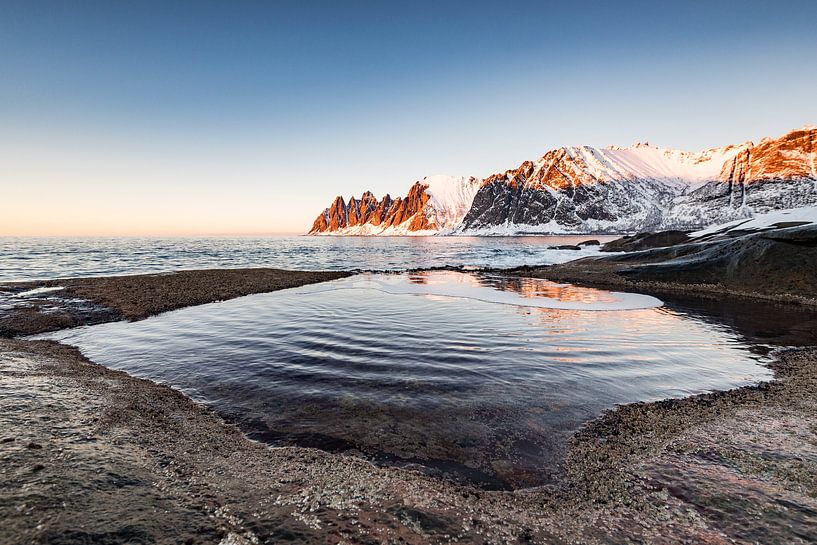 Sunset over Okshornan mountain range at Tungeneset in Norway by Sjoerd van der Wal Photography