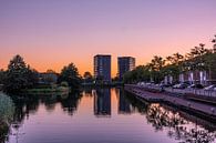 Zonsondergang met de 2 woontorens in Veenendaal van Rick van de Kraats thumbnail
