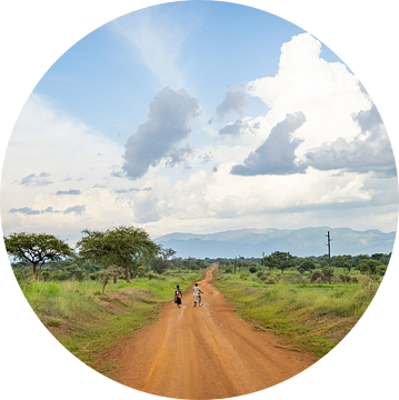 Op weg naar Kidepo in Uganda, Afrika van Teun Janssen