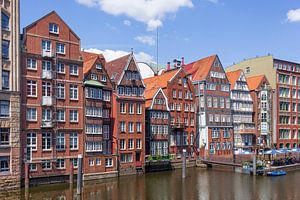 Historische Bürgerhäuser in der Deichstraße am Nikolaifleet, Hamburg, Deutschland, Europa