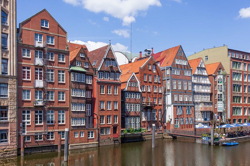 Historische Bürgerhäuser in der Deichstraße am Nikolaifleet, Hamburg, Deutschland, Europa von Torsten Krüger