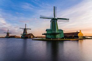 Een zachte zonsopkomst bij de Zaanse schans van Albert Lamme