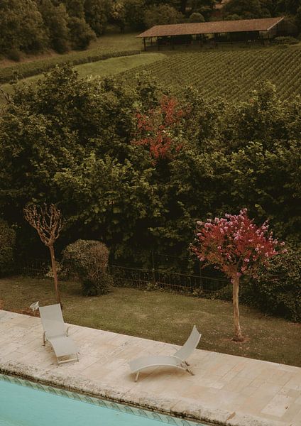 Schwimmbad in der Nähe der Weinregion Bordeaux von Aniek Paauwe