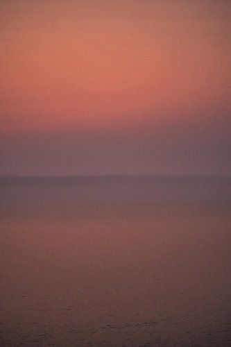 Vertical sunset in Angola, abstract and colourful by Tobias van Krieken