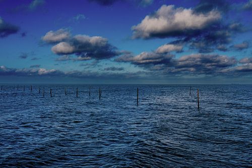 Markermeer se repose en bleu.