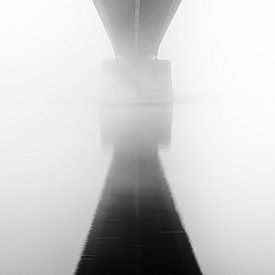 Under the bridge van Max ter Burg Fotografie