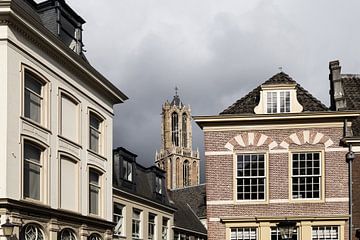 De Domtoren vanaf de Nieuwegracht in kleur van André Blom Fotografie Utrecht