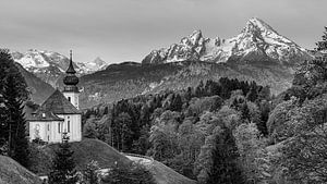 Maria Gern in Schwarz und Weiß