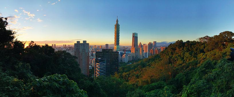 Taipei by Hello Pompoyo