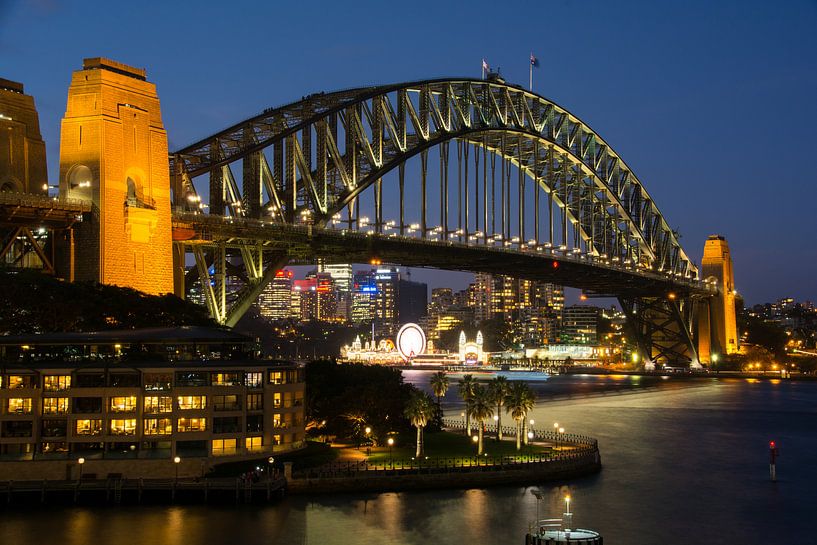 Sydney Harbour Bridge bij zonsondergang von Cathy Janssens