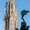 Onze Lieve Vrouwekerk met het Brabobeeld in Antwerpen van MS Fotografie | Marc van der Stelt