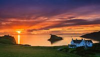 Coucher de soleil au château de Duntulm et à l'hôtel Duntulm, île de Skye, Écosse par Henk Meijer Photography Aperçu
