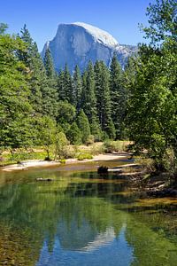 YOSEMITE VALLEY Half Dome & River of Mercy van Melanie Viola