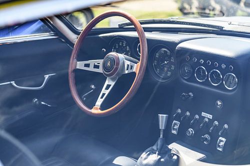 Lamborghini 350 GT Italiaanse klassieke sportwagen interieur