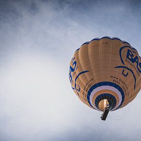 Luchtballon op een mooie zondag sur Nauwal Rian