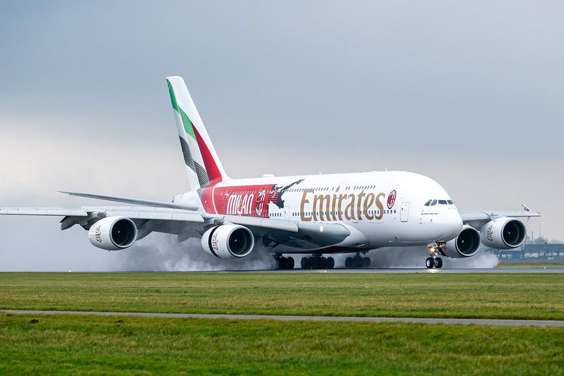Emirates Airbus A380 AC Milan Livery van Arthur Bruinen