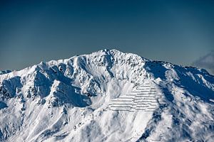 Herrliches Lichtphänomen über den Alpengipfeln im Zillertal