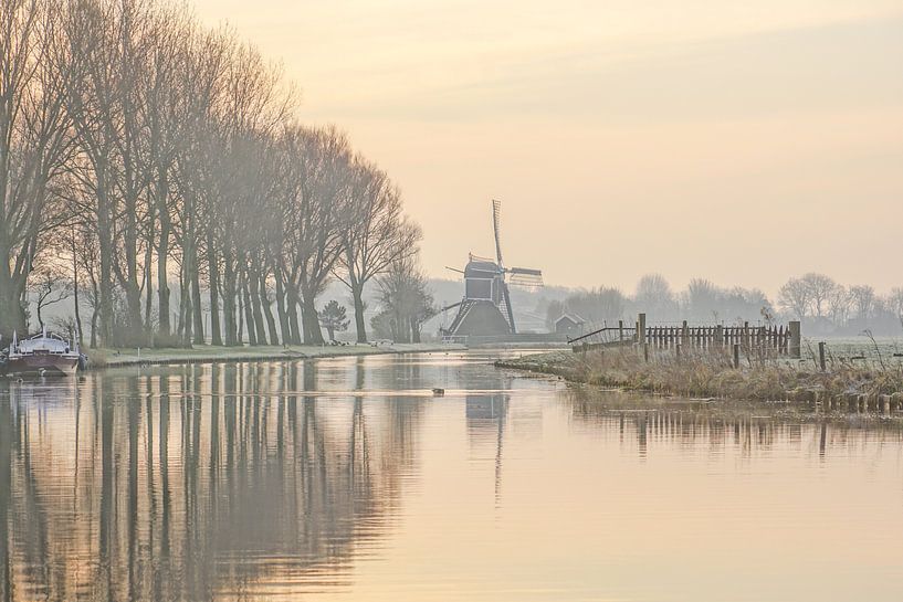 landschap met waterspiegeling par Dirk van Egmond