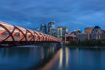 Pont de la paix à Calgary sur Ilya Korzelius