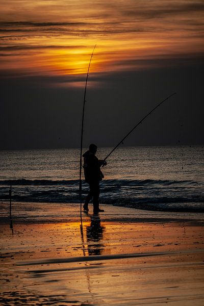 des pêcheurs sur la plage du quartier nord par Eric van Nieuwland