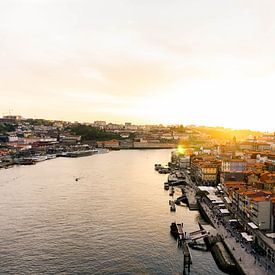 Sunset in Porto from the Ponte Luís I bridge by Yolan Bottema