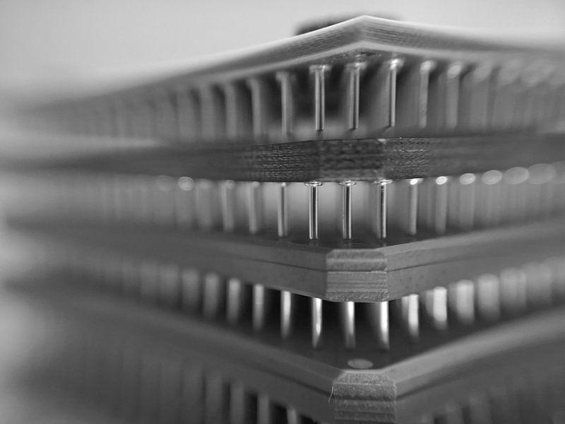 gestapelte Mikrochips von Andreas Merchel
