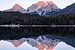 Reflexion der Berglandschaft im Wasser - Blindsee, Österreich von Hidde Hageman