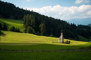 Kapelle in den Bergen von Wim Slootweg