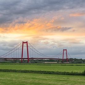 De Gouden Poort van de Nederrijn - De Rijnbrug bij Emmerich van Michael Valjak