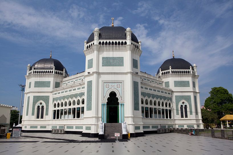 Moschee in Medan, Sumatra von Kees van Dun