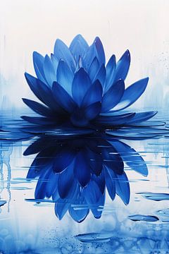 Abstrakte blaue Lotosblume mit Wasserreflexion von Art & Soul Creations