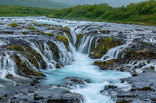 La chute d'eau Brúarárfoss ou Brúarfoss Islande