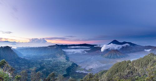 Zonsopgang bij de Bromo vulkaan sur Paul Dings