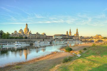 Die Skyline von Dresden am Morgen