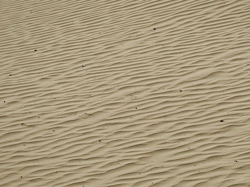Zandstructuur in de duinen by Pieter Korstanje