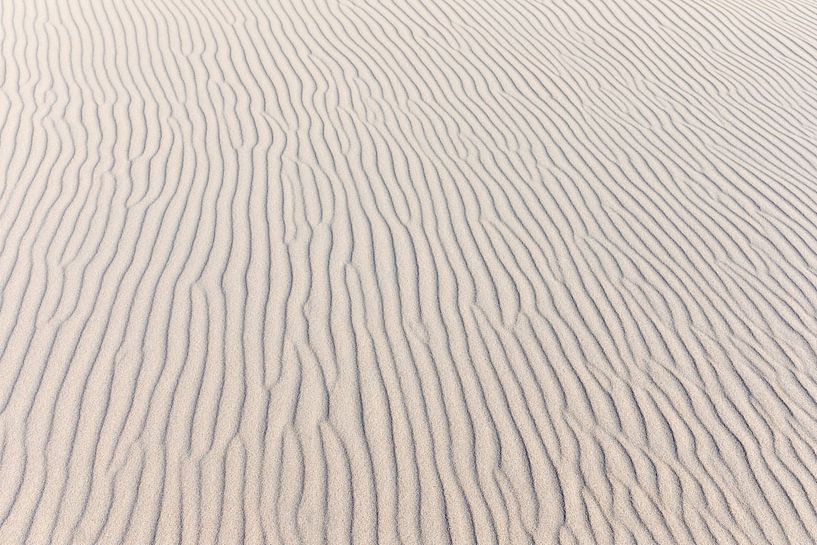 pattern sand relief by eric van der eijk