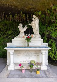 religie en beelden in het Brive-la-Gaillarde in Frankrijk van Bopper Balten