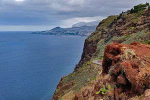 Uitzicht op de kust van Madeira