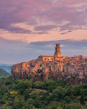 Sonnenaufgang in Pitigliano von Henk Meijer Photography