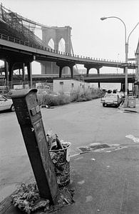 New York - Brooklyn Bridge van Raoul Suermondt