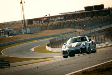 Porsche 991 GT2 RS Manthey sur Ricardo van de Bor