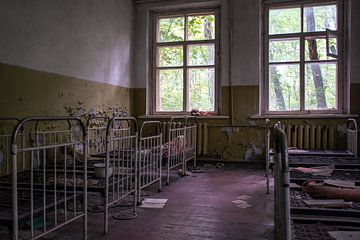 Pripyat kindergarten van Tim Vlielander