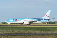 TUI Boeing 737-800 vertrekt vanaf de Polderbaan. van Jaap van den Berg thumbnail