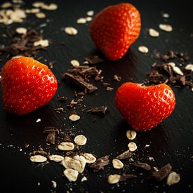 Aardbeien en chocolade van Raymond Meerbeek