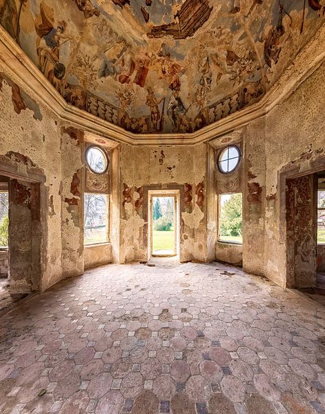 Paviljoen in Tsjechië met prachtige plafondschildering van Gentleman of Decay