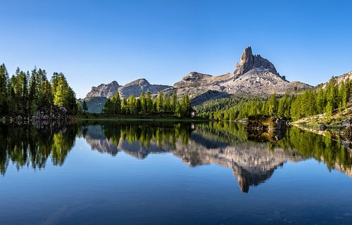 Le lac de Federa dans les Dolomites